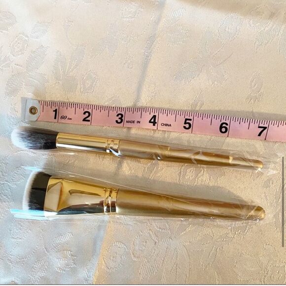 Luxie Glitter and Gold Brush Set - Picture 7 of 12